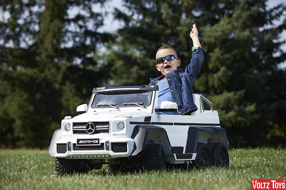 BEST GIFTS FOR KIDS- LUXURY RIDE ON CAR TOY