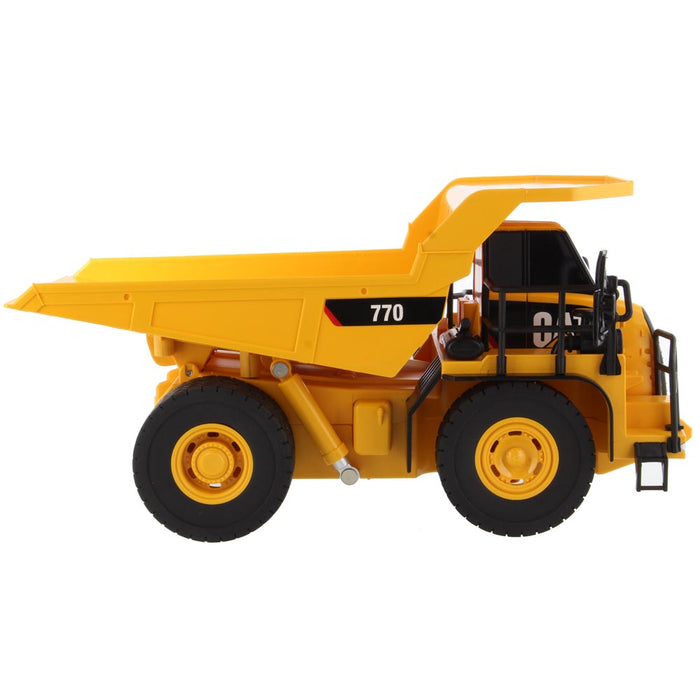 Cat ® Radio Control 1:35 Scale 770 Mining Truck