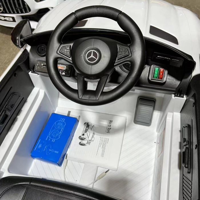 Voiture électrique pour enfants Mercedes-Benz AMG GTR 12 V sous licence remise à neuf avec télécommande parentale (Blanc)